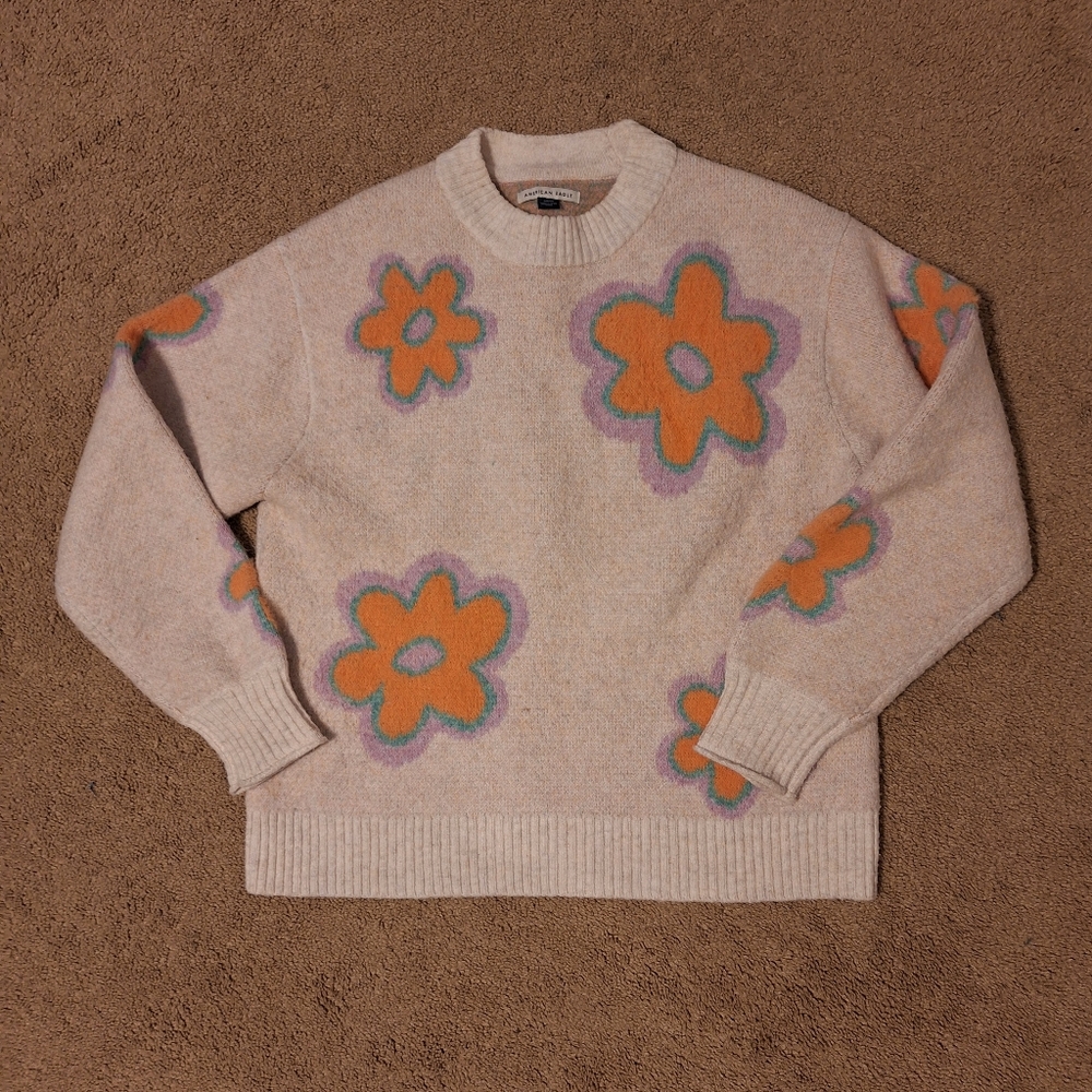 American Eagle Insanely Cozy Flower Power Sweater Crew neck Size Small